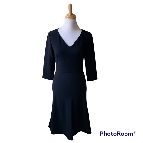 MaxMara Dresses & Skirts - MaxMara Black 3/4 Sleeve Midi Dress